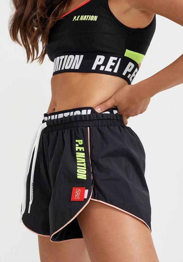 Align Short in Black